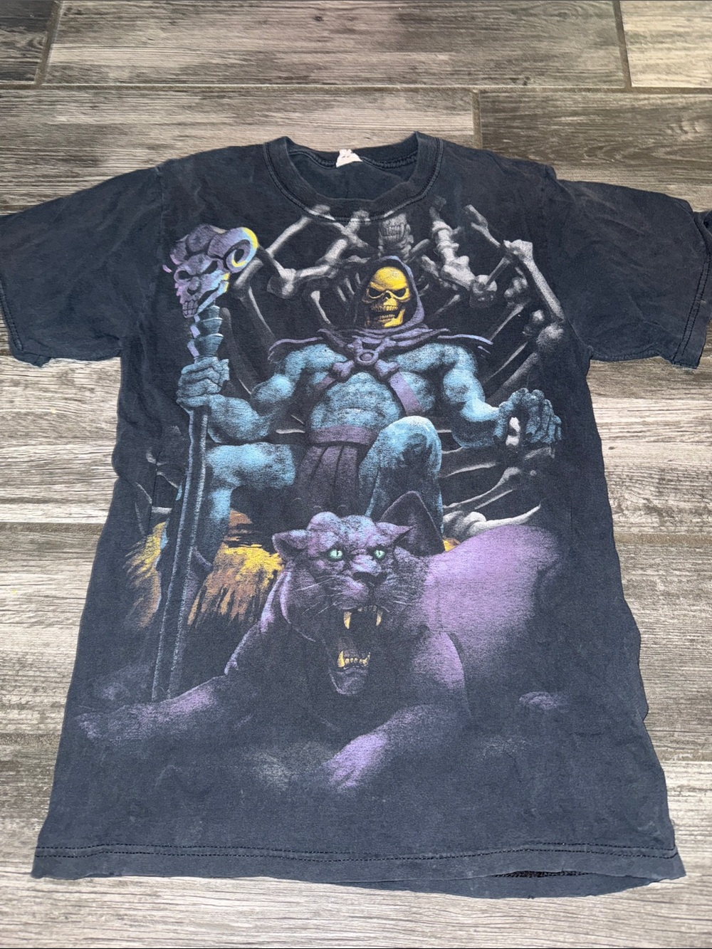 Kids medium Skeletor Graphic T-Shirt with heman vintage universe